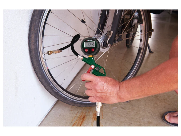 PARKSIDE® Gonfleur de pneus numérique PDLD 10 A1. 10 bar