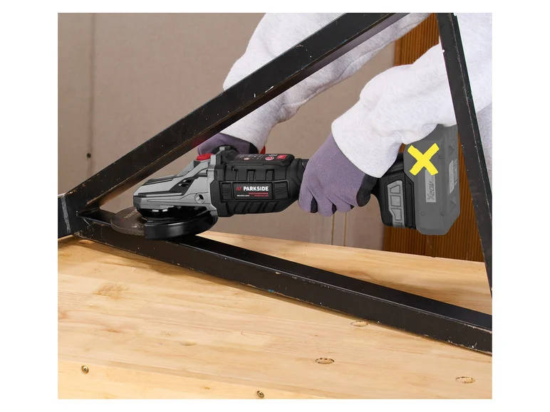 PARKSIDE PERFORMANCE® Meuleuse d'angle sans fil à tête plate PPWSFA 20-Li A2. 20 V