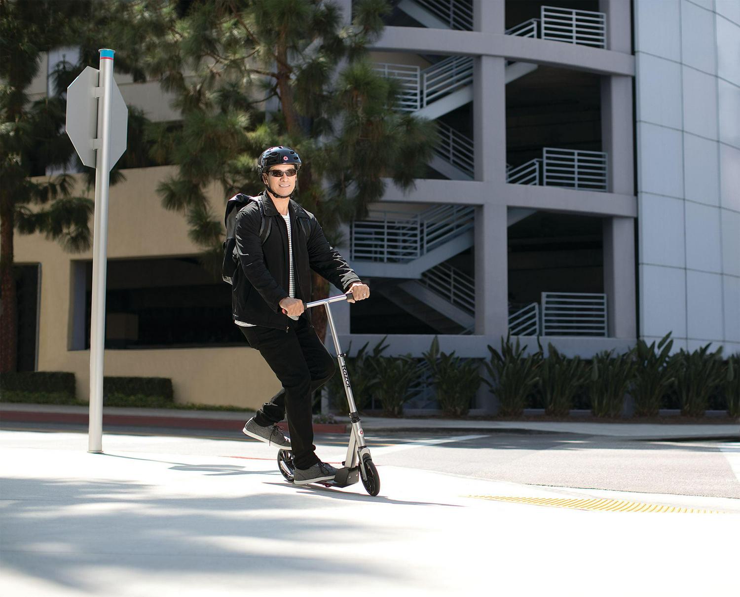 Razor A5 Prime Folding Kick Scooter - Gray. 8″ Wheels. Anodized Aluminum. for Adults up to 220 lb