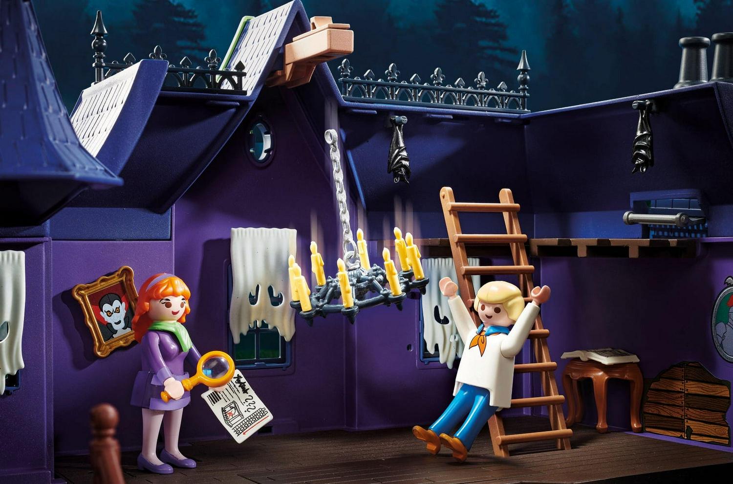 PLAYMOBIL SCOOBY-DOO! Adventure in the Mystery Mansion Playset
